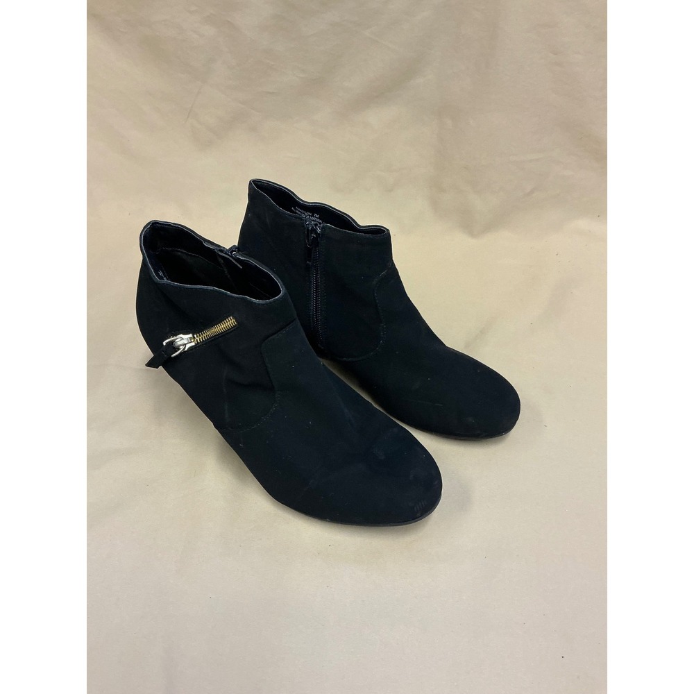 Andiamo Amadison Black Faux Suede Wedge Ankle Booties Gold Trim Size 7M
